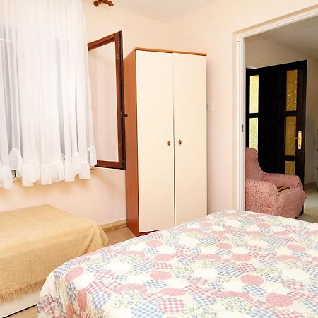Apartments By The Sea Brgulje, Molat - 6241 Rum bild